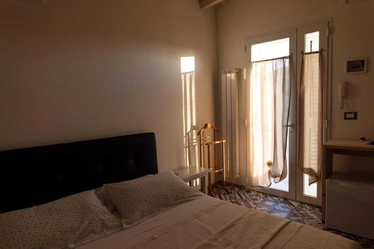 Bed and Breakfast Antica Dimora Dei Nonni à Lecce Extérieur photo